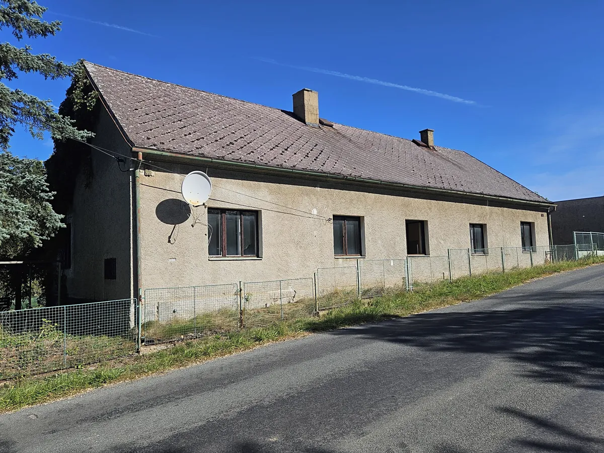 Prodej rodinného domu 184 m², pozemek 728 m²